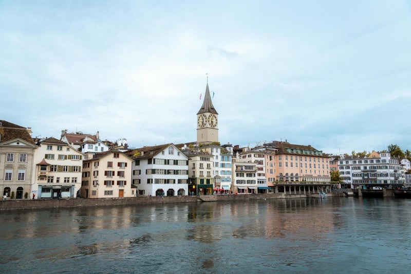 Zurich Paradeplatz bank facade — Swiss banks apply enhanced due diligence under AMLA for non-resident account applications