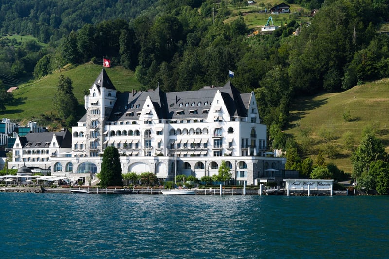 Lump-sum tax in Switzerland: EU/EFTA vs non-EU/EFTA: the residence-permit route