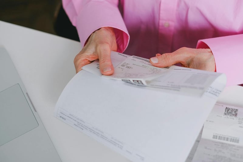 Swiss VAT (MWST) invoice paperwork — VAT registration and returns guide