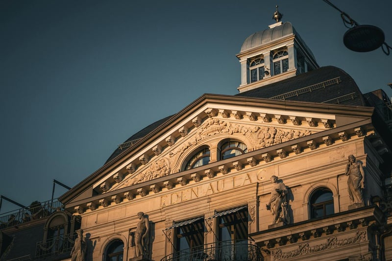 Due diligence checklist review for choosing a Swiss nominee director provider