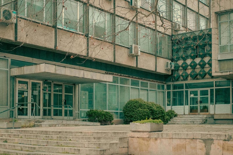 Modern Swiss office building entrance — Zurich and Zug registered office addresses