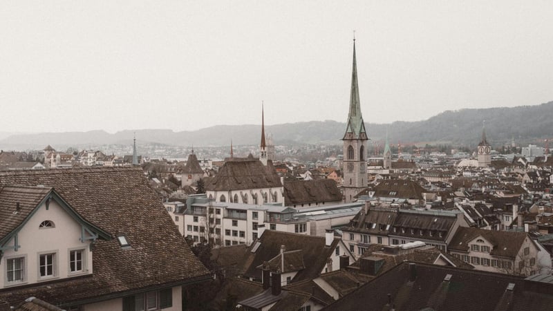 Bern federal palace parliament building — FINMA, Switzerland's integrated financial markets supervisor, operates under federal mandate from Bern and Zurich